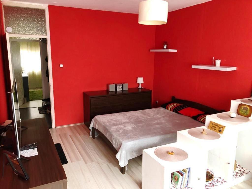 Lilla Vendeglakas Zalaegerszeg Sziveben Apartment Екстериор снимка